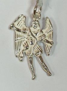 Colgante de San Miguel Arcángel realizado en plata de ley 925
