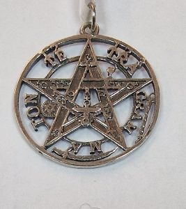 : Medallón Tetragrámaton – plata 925.