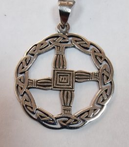 Colgante Cruz de Brigid realizada en plata de ley 925